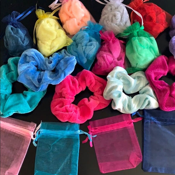 Accessories - 3 Velvet Scrunchies with Bags! 🌈